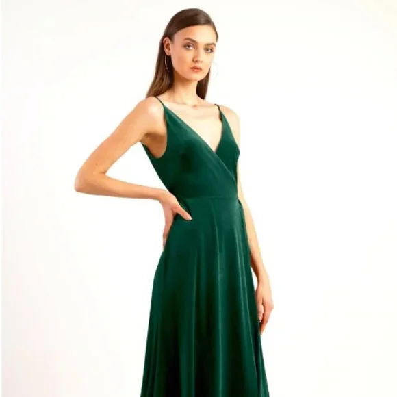 Jenny Yoo Andi Bridesmaid Dress in Emerald - Picture 2 of 5